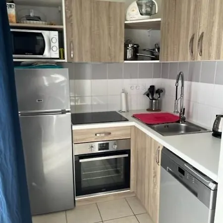 Дом отдыха Dans De Vacances, 3 Chambres, Piscines, Jacuzzi, Au Bord Du *